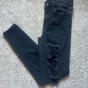 Stylish Black Distressed Women Jeans